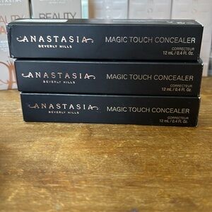 Anastasia Beverly Hills Magic Touch Concealer